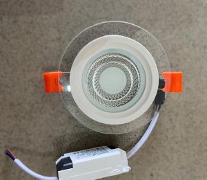SPOT LED 8W 3 JEUX DE COULEUR